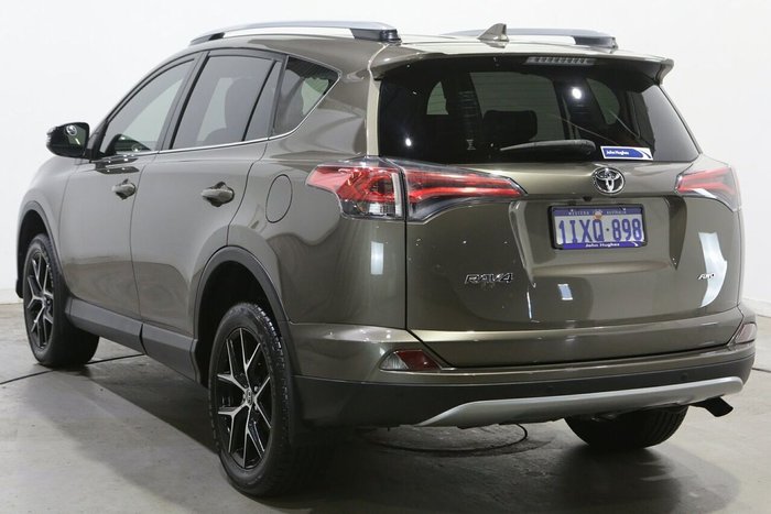 2017 Toyota RAV4 GXL
