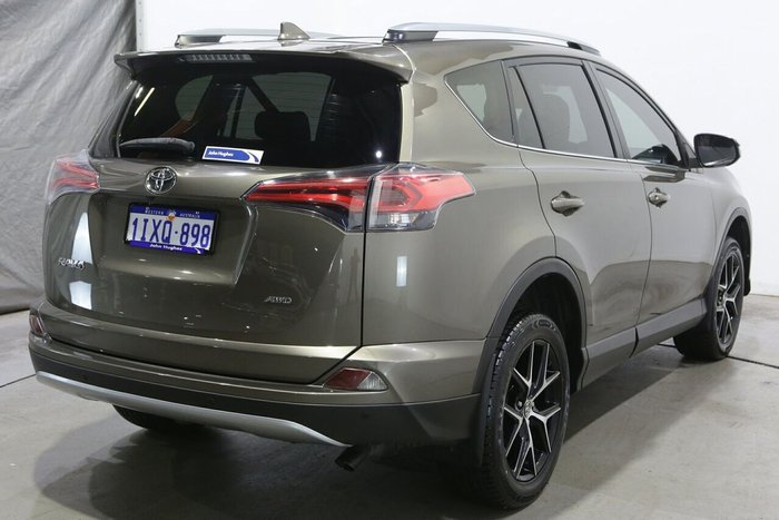 2017 Toyota RAV4 GXL