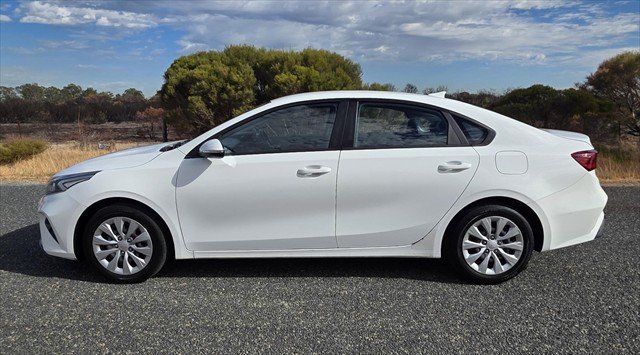 2022 Kia Cerato S