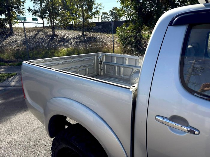 2007 Toyota Hilux SR5 KUN26R MY07 4X4 Sterling Silver