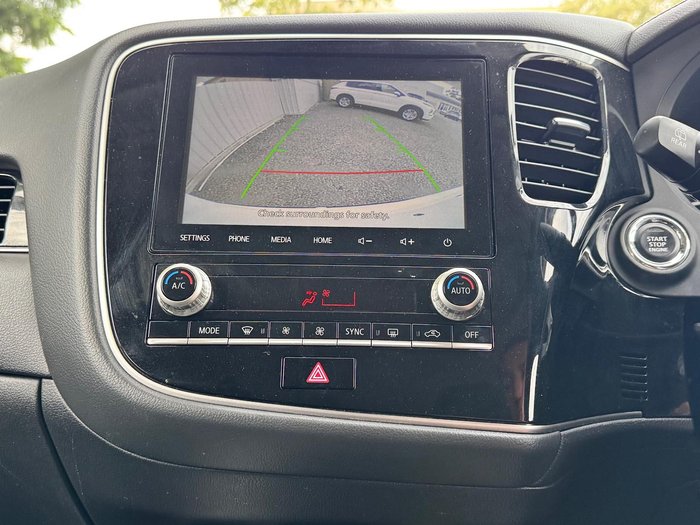 2021 Mitsubishi Outlander LS