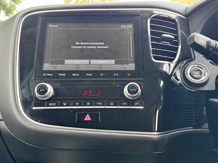 2021 Mitsubishi Outlander LS