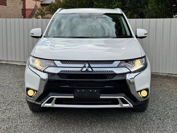 2021 Mitsubishi Outlander LS