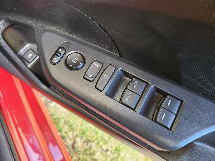 2017 Honda Civic VTi 10th Gen MY17 Rally Red