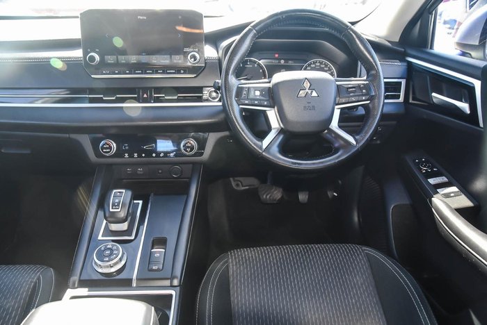 2021 Mitsubishi Outlander LS