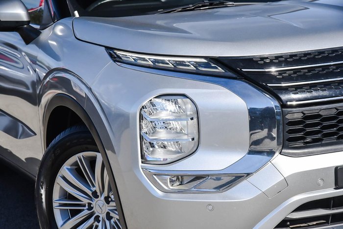 2021 Mitsubishi Outlander LS