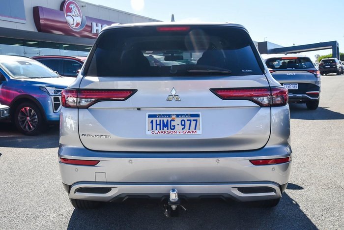 2021 Mitsubishi Outlander LS