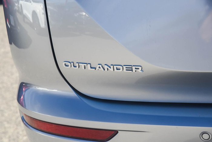 2021 Mitsubishi Outlander LS