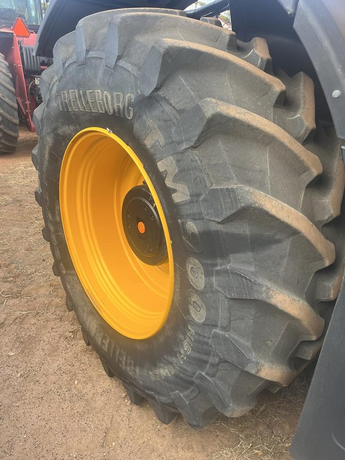 2019 JCB 8330 Fastrac Tractor