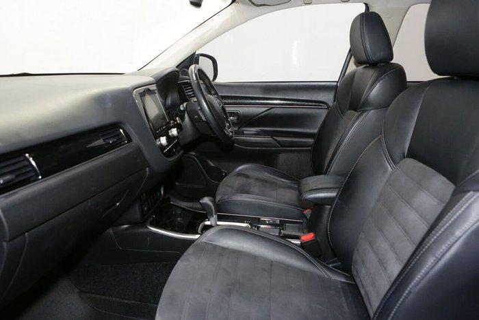 2019 Mitsubishi Outlander LS