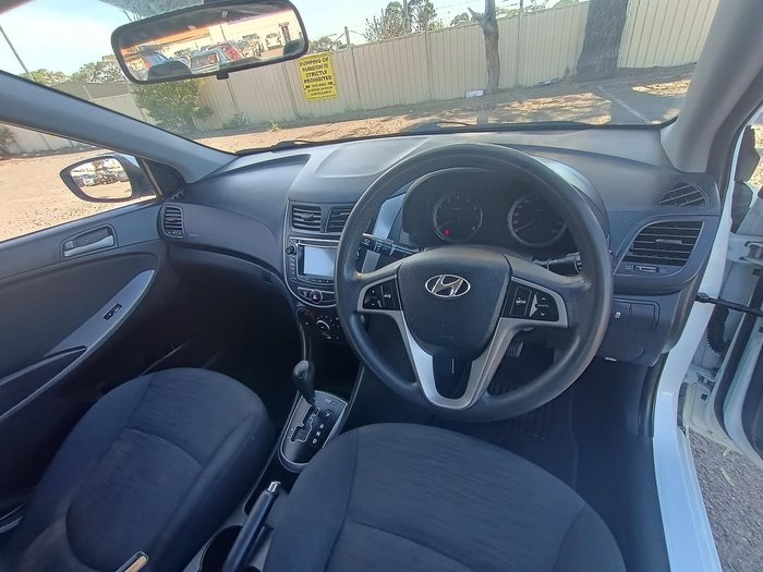 2015 Hyundai Accent Active