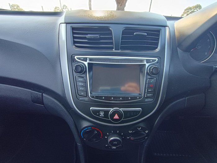 2015 Hyundai Accent Active