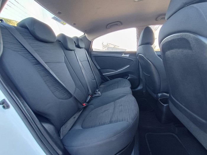 2015 Hyundai Accent Active