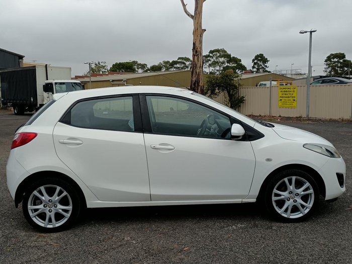 2013 Mazda 2 Neo DE Series 2 MY13 Crystal White Pearl