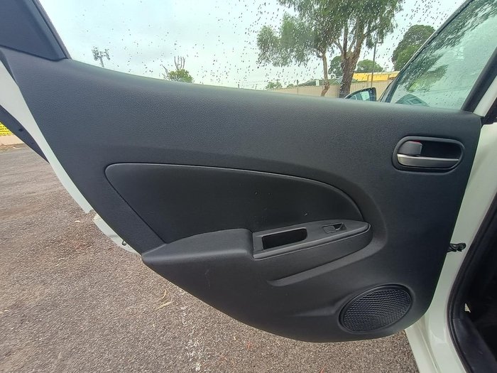 2013 Mazda 2 Neo DE Series 2 MY13 Crystal White Pearl