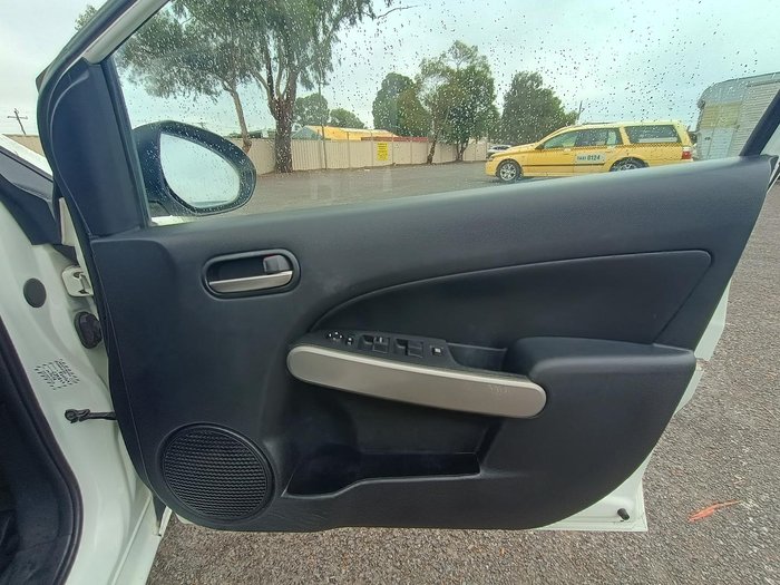 2013 Mazda 2 Neo DE Series 2 MY13 Crystal White Pearl