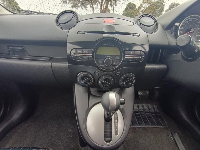 2013 Mazda 2 Neo DE Series 2 MY13 Crystal White Pearl