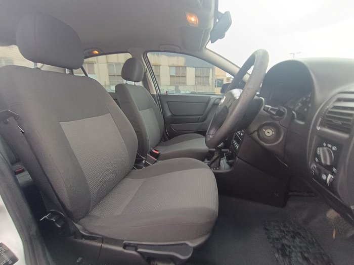 2005 Holden Astra Classic TS MY05 Casablanca White