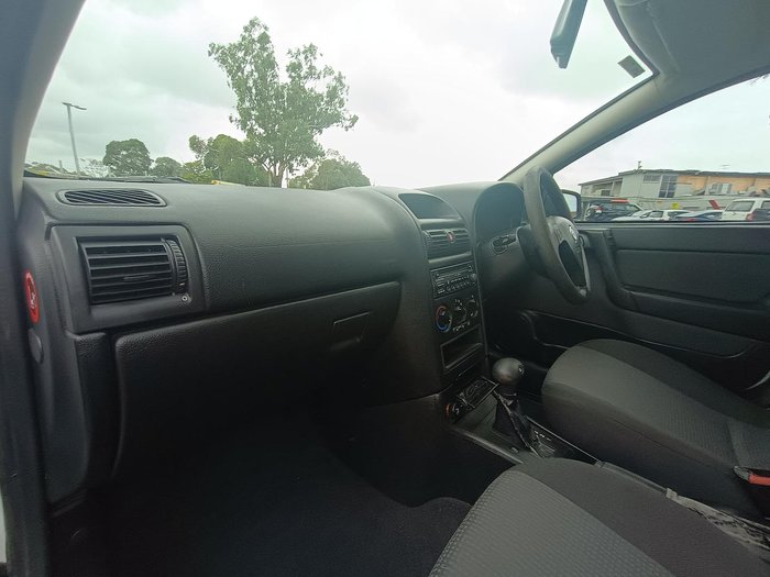 2005 Holden Astra Classic TS MY05 Casablanca White