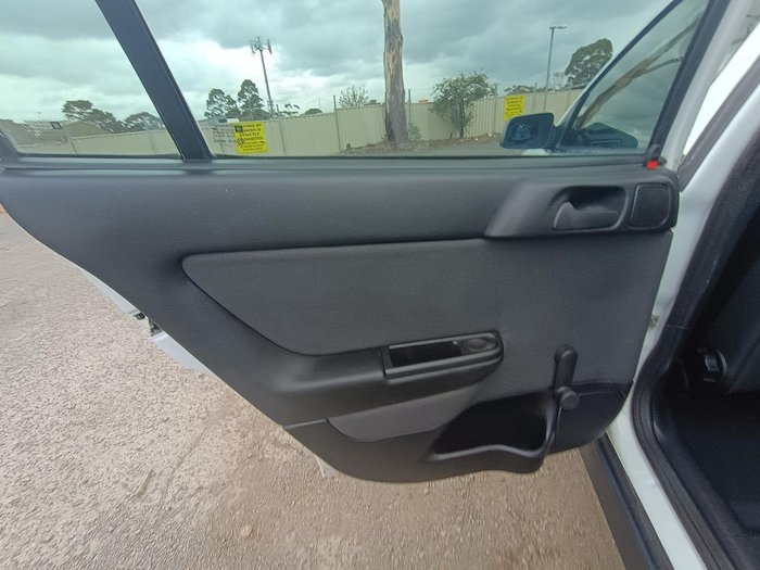 2005 Holden Astra Classic TS MY05 Casablanca White