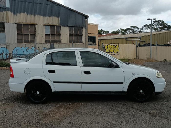 2005 Holden Astra Classic TS MY05 Casablanca White