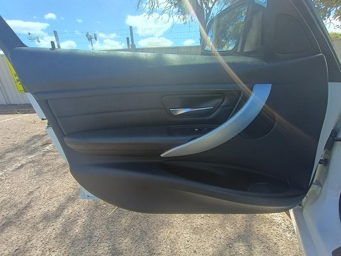 2013 BMW 3 Series 328i F30 MY13.5 Alpine White