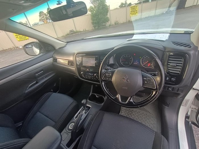 2015 Mitsubishi Outlander LS