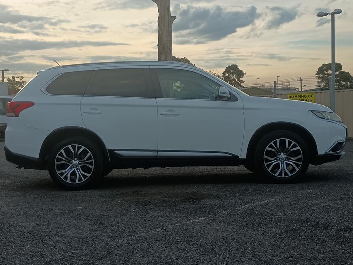 2015 Mitsubishi Outlander LS