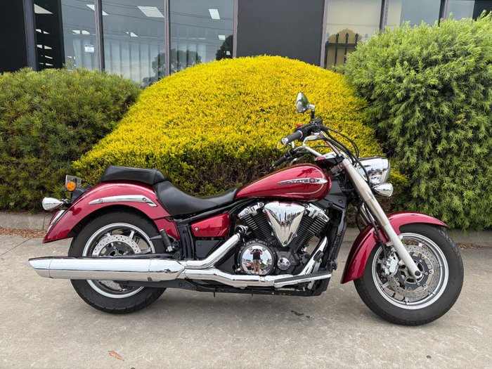 2016 Yamaha XVS1300A V-STAR Red