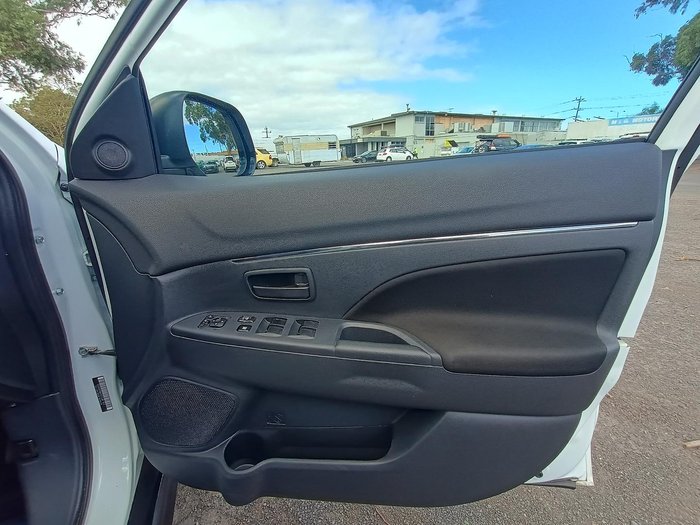 2022 Mitsubishi ASX ES XD MY22 White