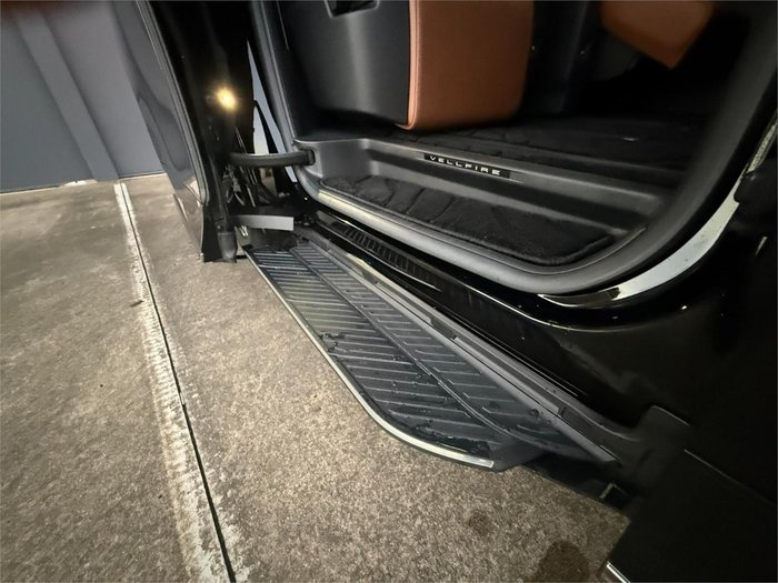 2024 Toyota Vellfire Hybrid Z Premier