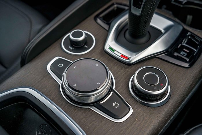 2023 Alfa Romeo Giulia Ti