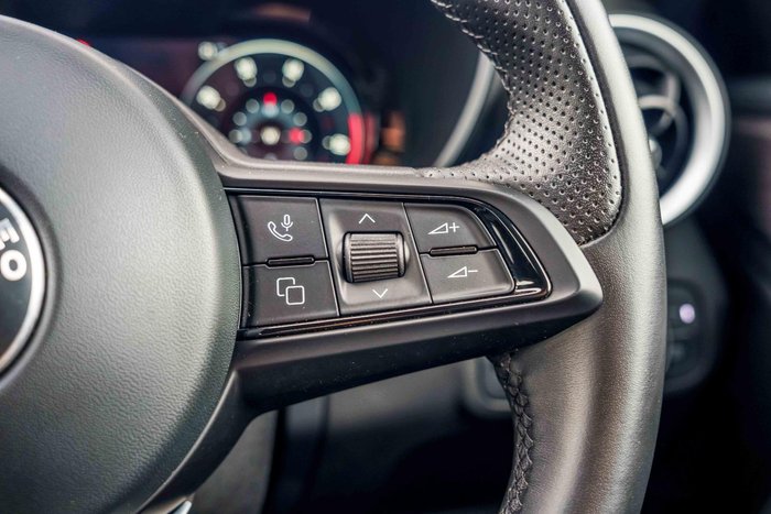 2023 Alfa Romeo Giulia Ti