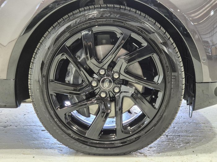 2025 Land Rover Discovery D350 Dynamic SE