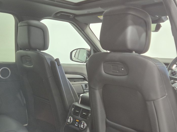 2025 Land Rover Discovery D350 Dynamic SE