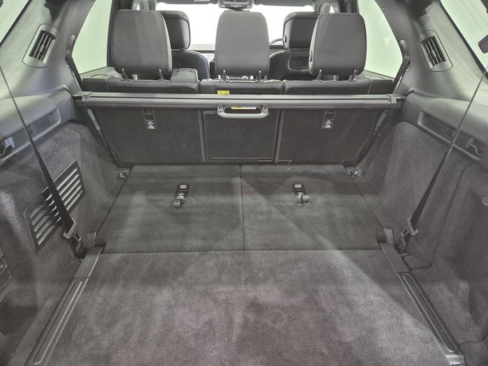 2025 Land Rover Discovery D350 Dynamic SE