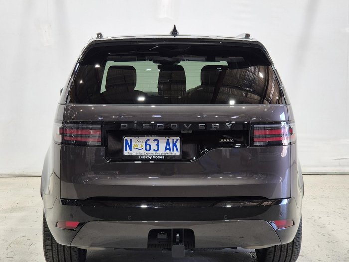 2025 Land Rover Discovery D350 Dynamic SE