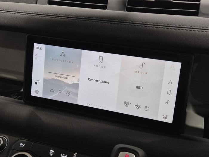 2022 Land Rover Defender 110 P400 S