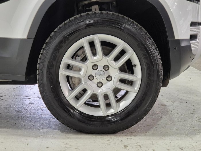 2022 Land Rover Defender 110 P400 S