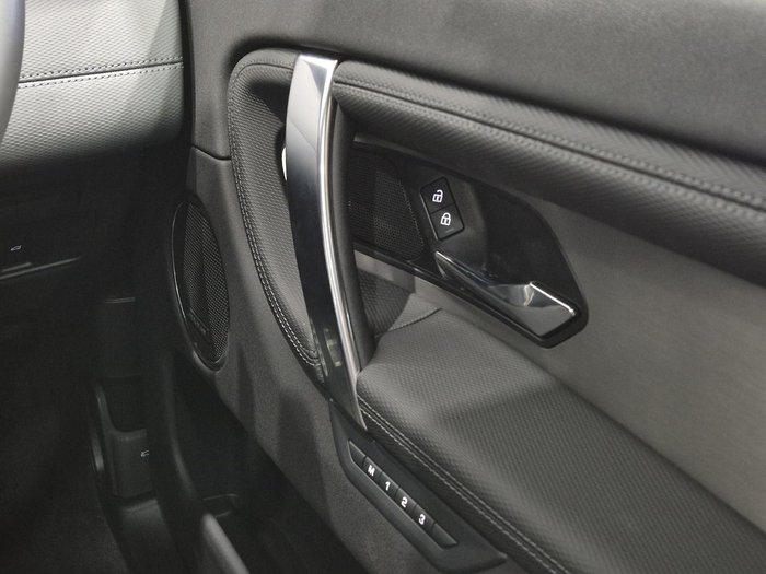 2025 Land Rover Discovery Sport P250 Dynamic SE L550 MY25.5 4X4 Constant Fuji White