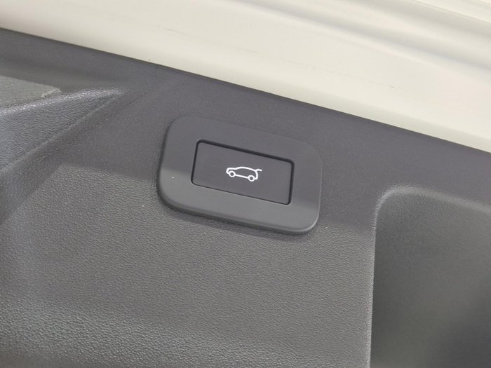 2025 Land Rover Discovery Sport P250 Dynamic SE L550 MY25.5 4X4 Constant Fuji White