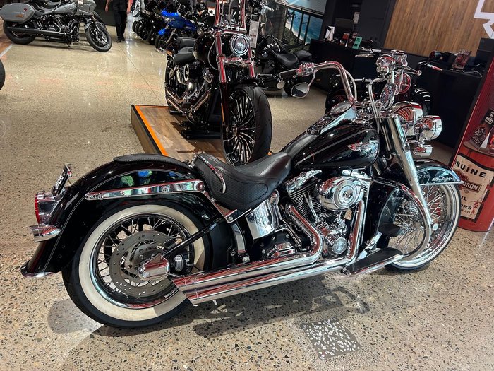 2008 Harley-Davidson Softail Deluxe 1584 (FLSTN) Softail Black