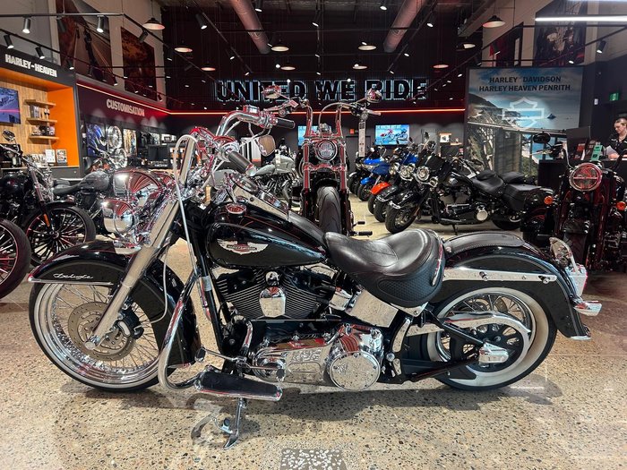 2008 Harley-Davidson Softail Deluxe 1584 (FLSTN) Softail Black