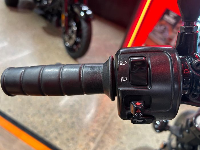 2017 Indian Scout Bobber Scout Black