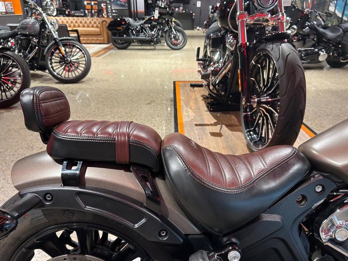 2017 Indian Scout Bobber Scout Black