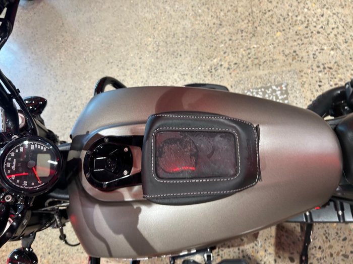 2017 Indian Scout Bobber Scout Black