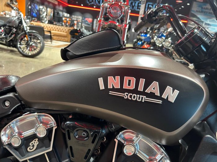2017 Indian Scout Bobber Scout Black
