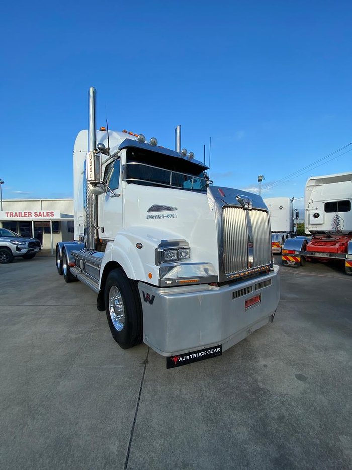 2017 Western Star 5800 Series