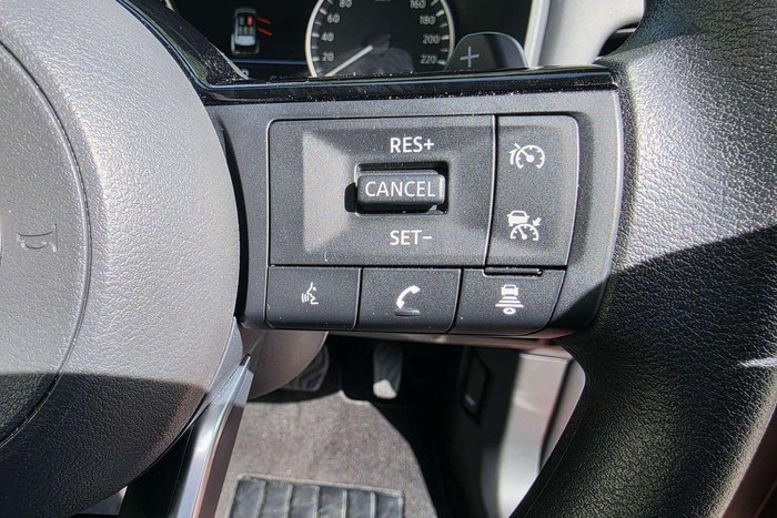 2025 Nissan X-TRAIL ST