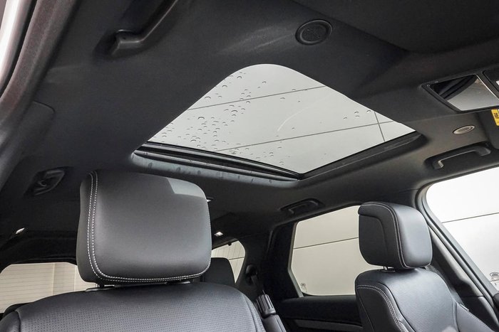 2026 Land Rover Discovery D350 Dynamic SE